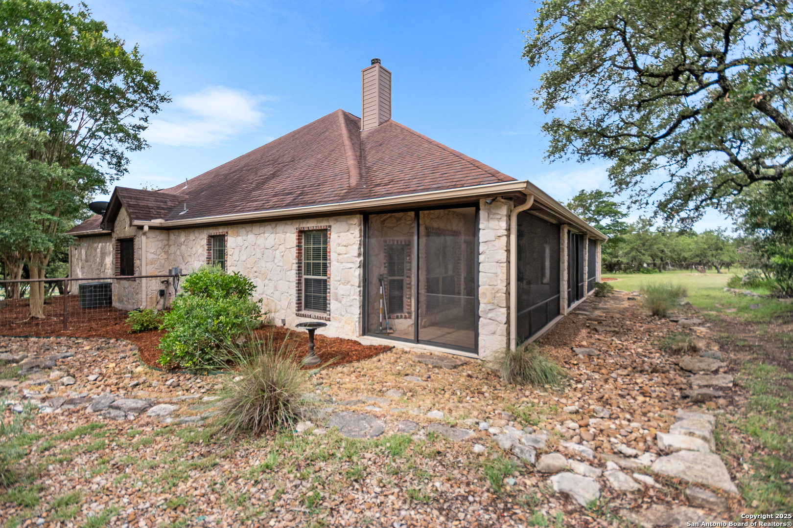 106 Oak Meadow Ln, Boerne, TX, 78006 | 1875764 | Realty Texas LLC
