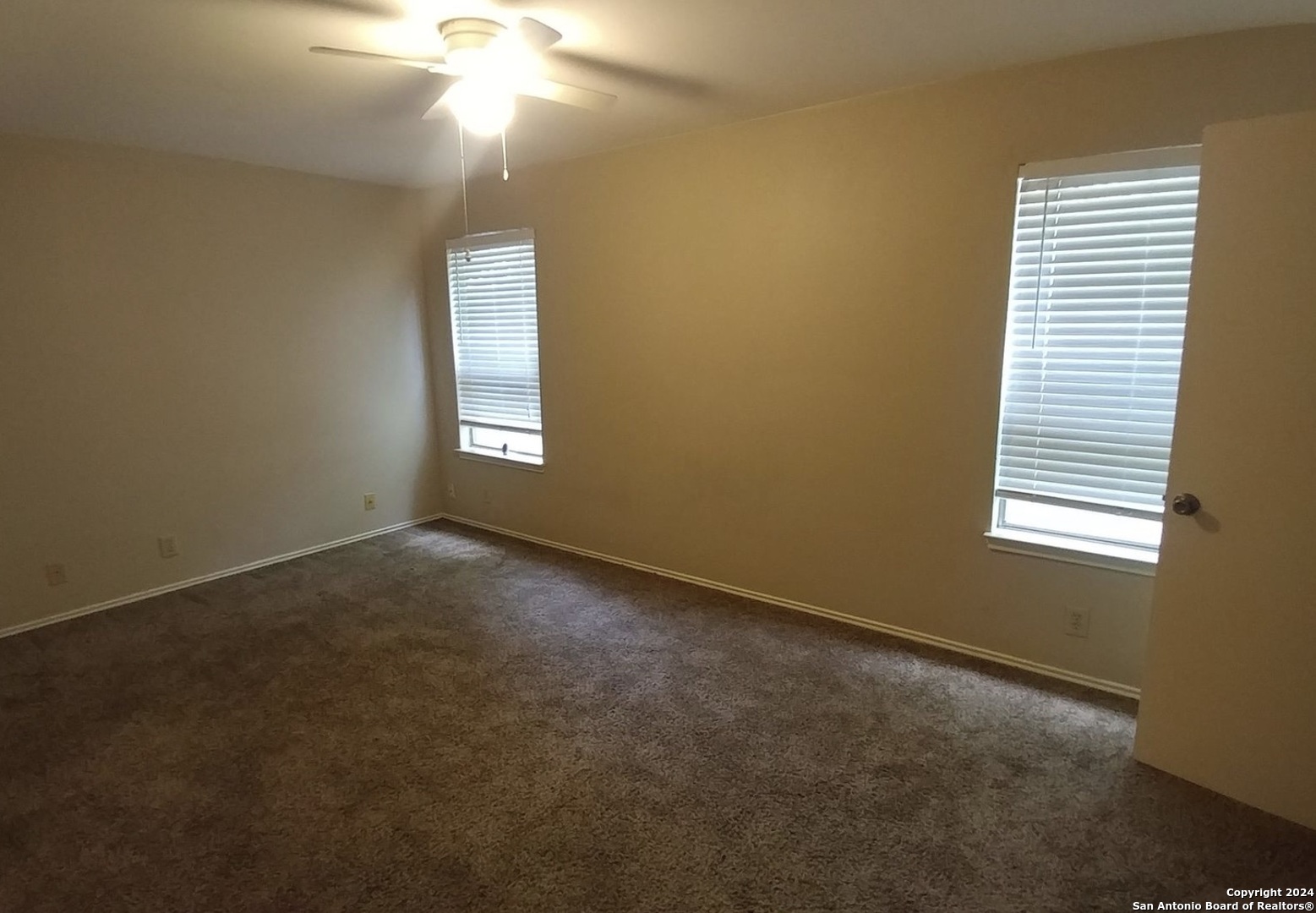 722 Meadow Gate, CONVERSE, TX, 78109 | 1876137 | Realty Texas LLC