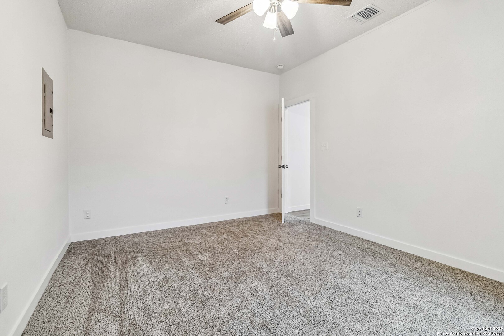 1206 W Hein Road 102, SANANTONIO, TX, 78220 | 1875618 | Realty Texas LLC