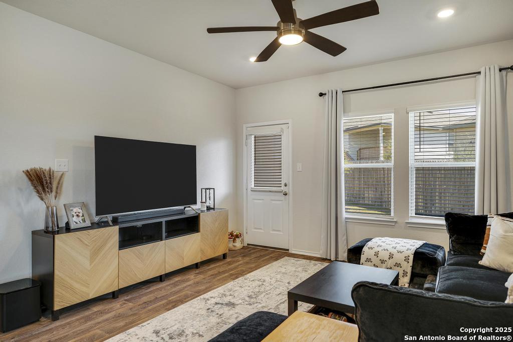 6424 Embankment, SANANTONIO, TX, 78252 | 1876574 | Realty Texas LLC