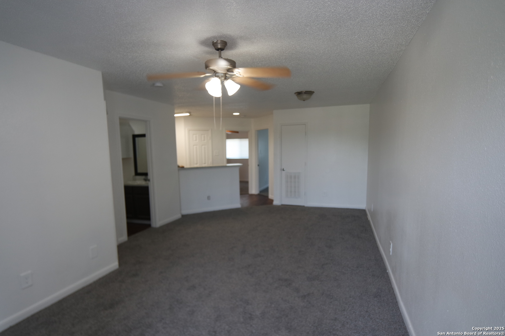 642 Gillette Blvd , San Antonio, TX, 78221 | 1872750 | Realty Texas LLC