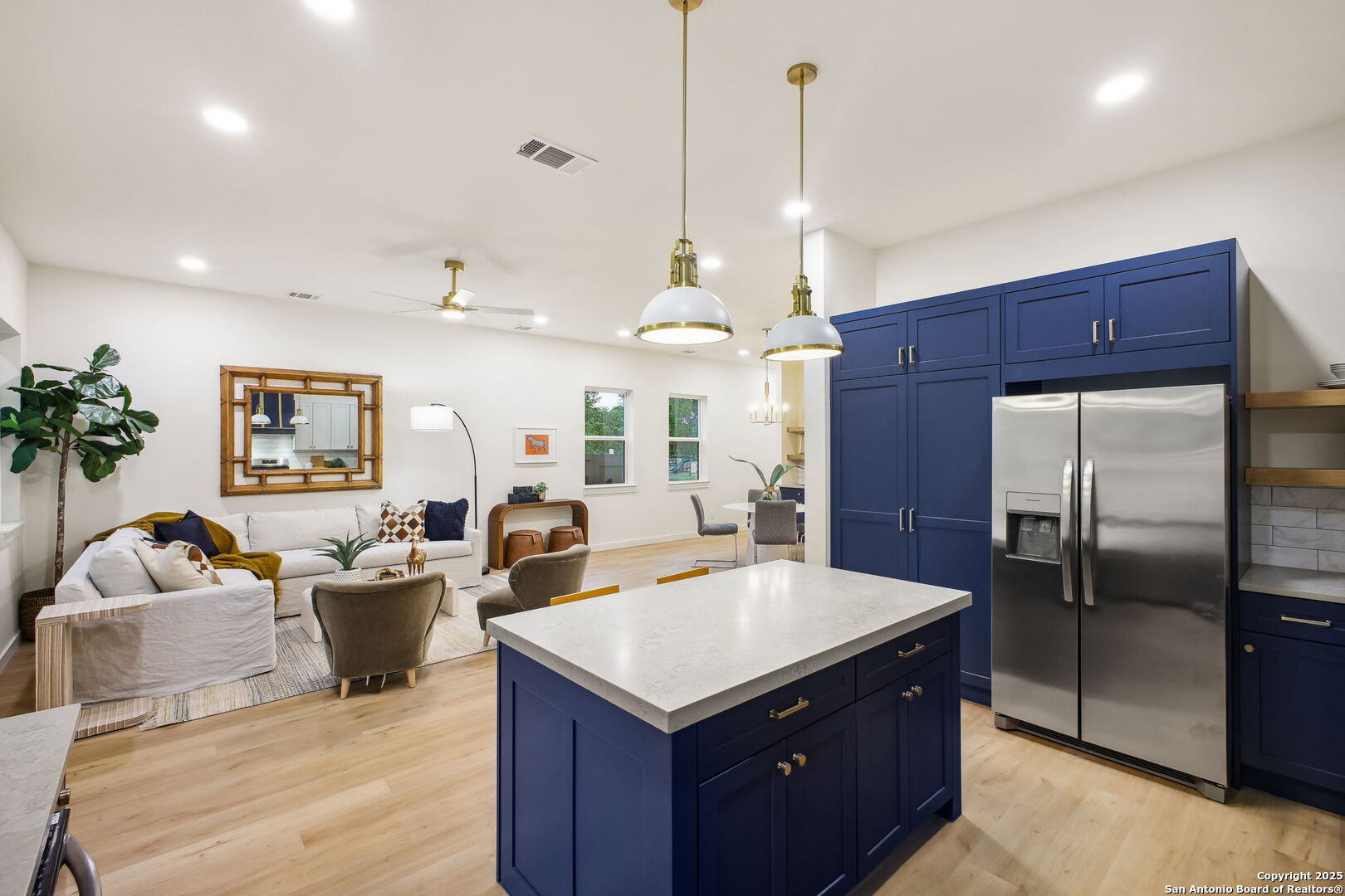 1939 W French Pl,SANANTONIO, TX 78201