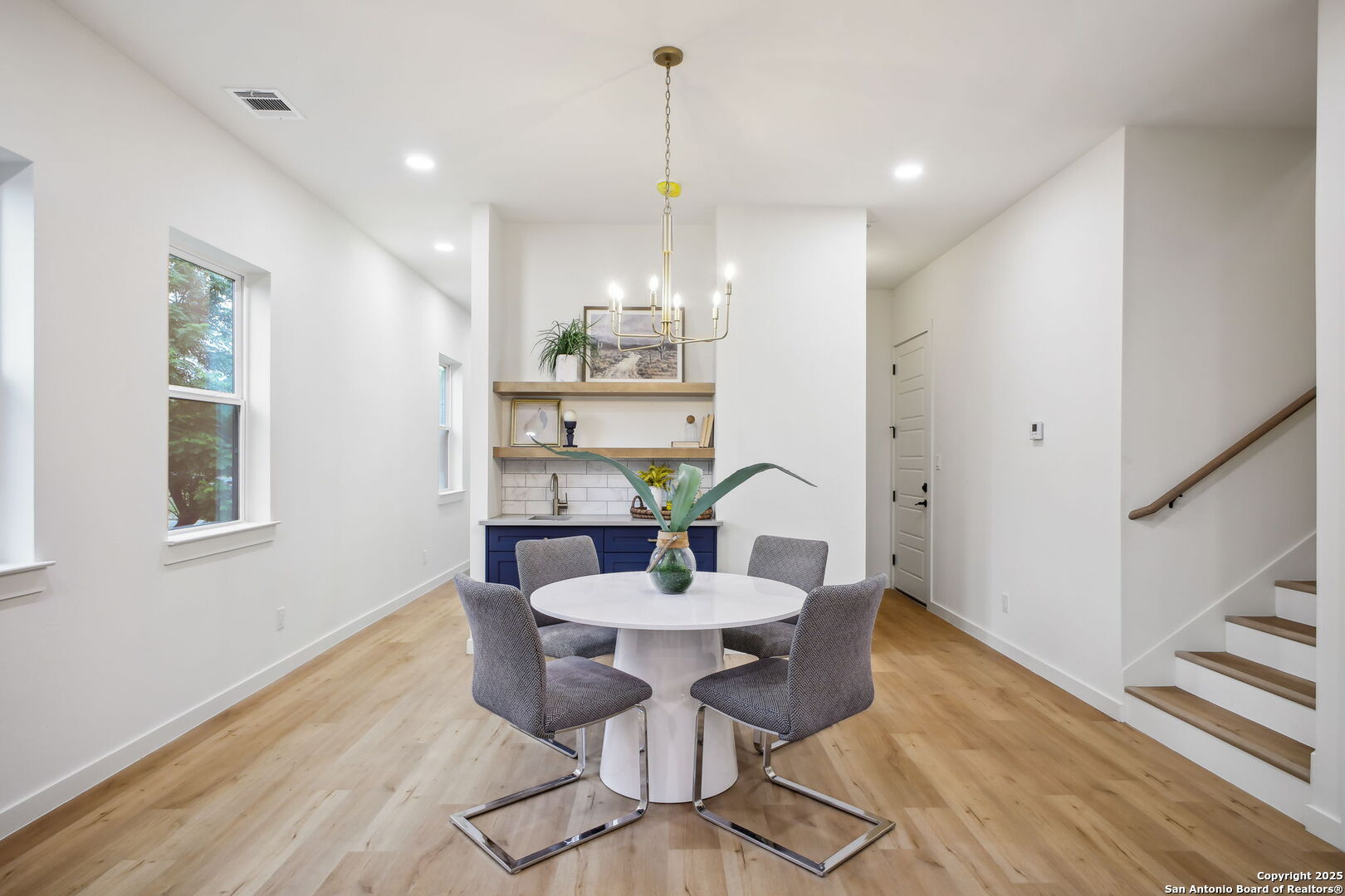 1939 W French Pl,SANANTONIO, TX 78201