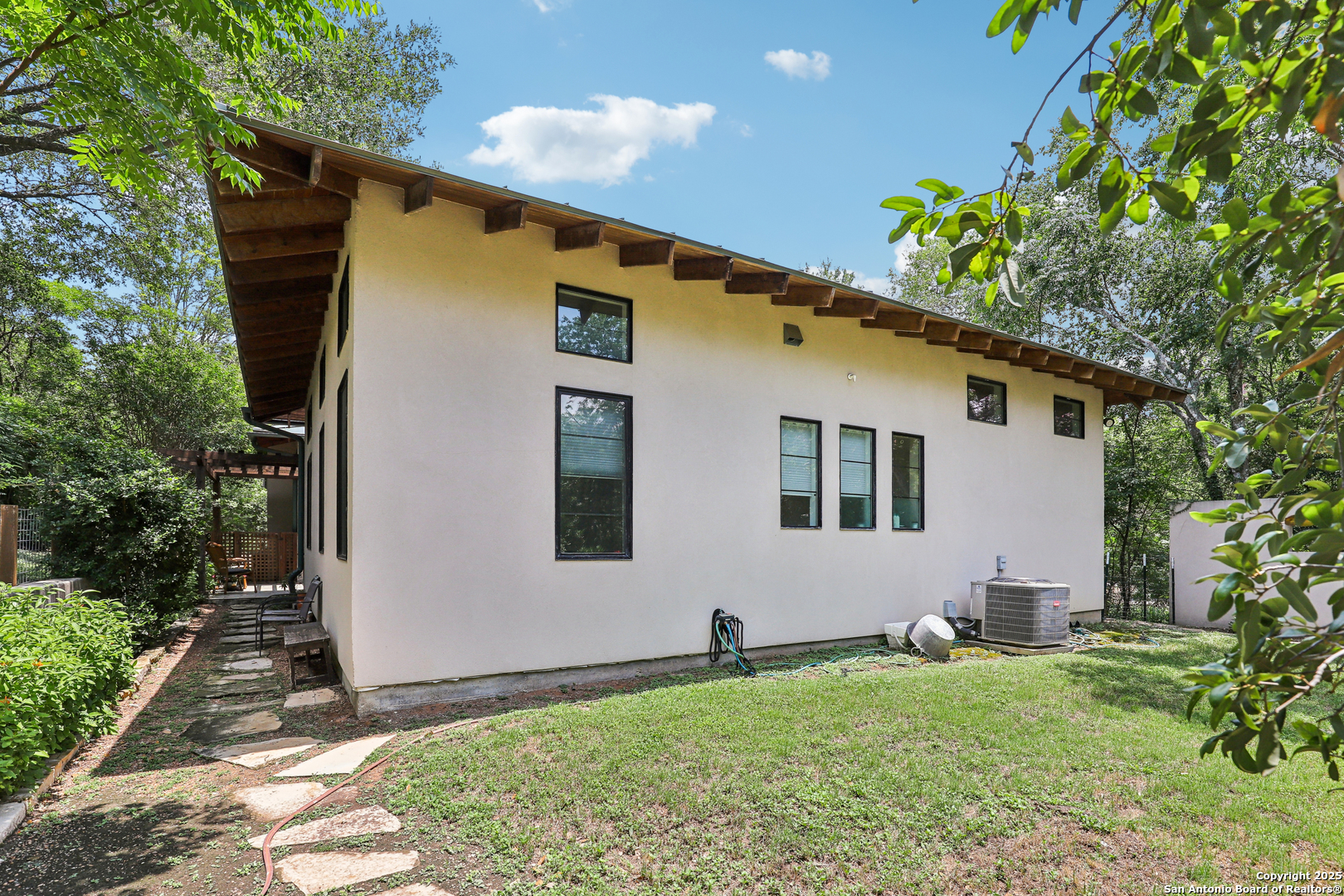 139 Mount Erin, SANANTONIO, TX, 78212 | 1873667 | Realty Texas LLC