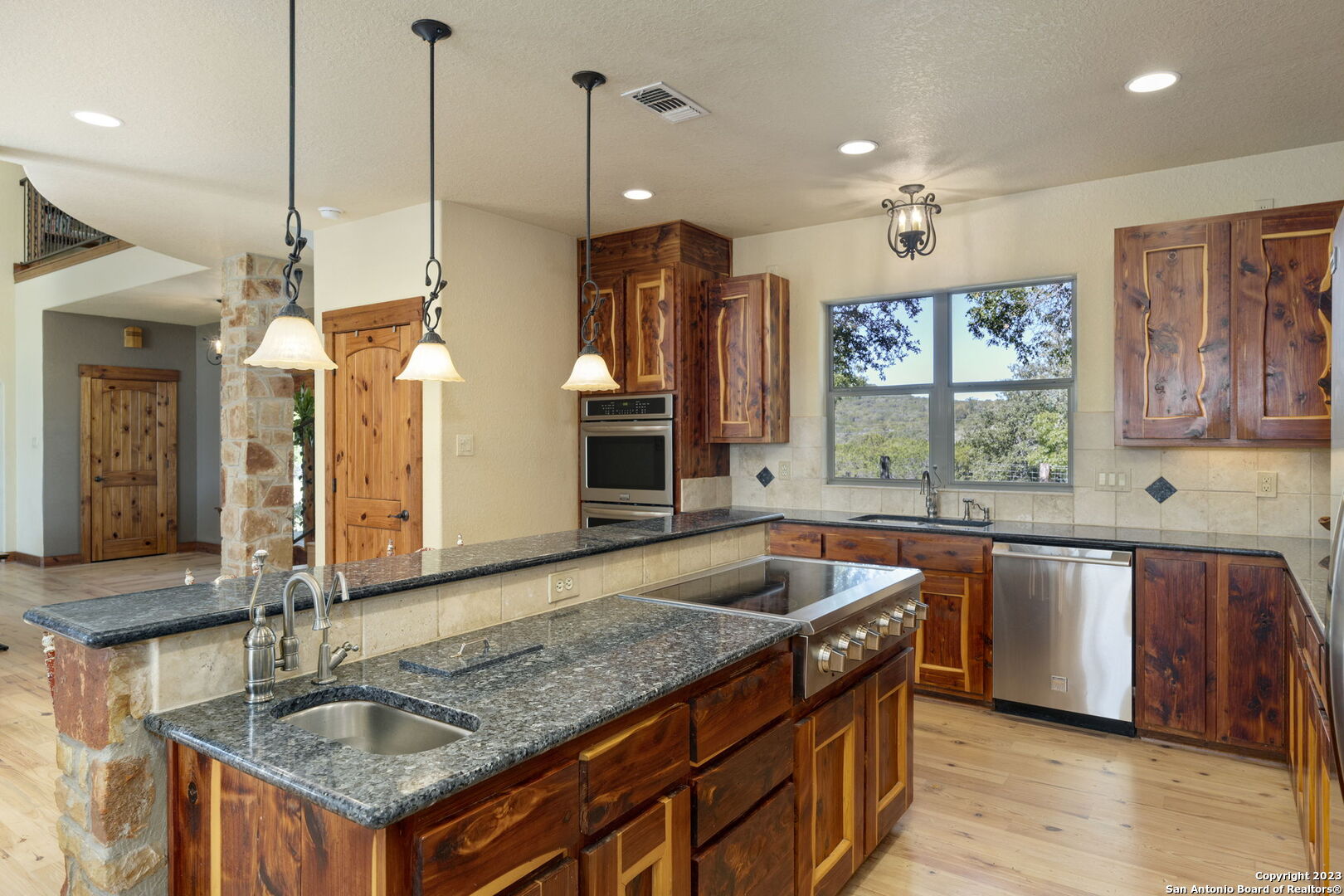 849 MADRONA RIDGE DR, Bandera, TX, 78003-4564 | 1877467 | Realty Texas LLC