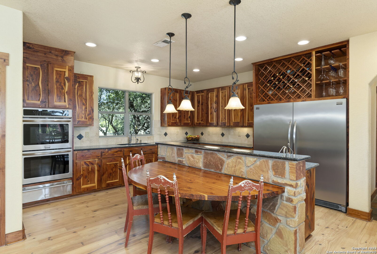 849 MADRONA RIDGE DR, Bandera, TX, 78003-4564 | 1877467 | Realty Texas LLC