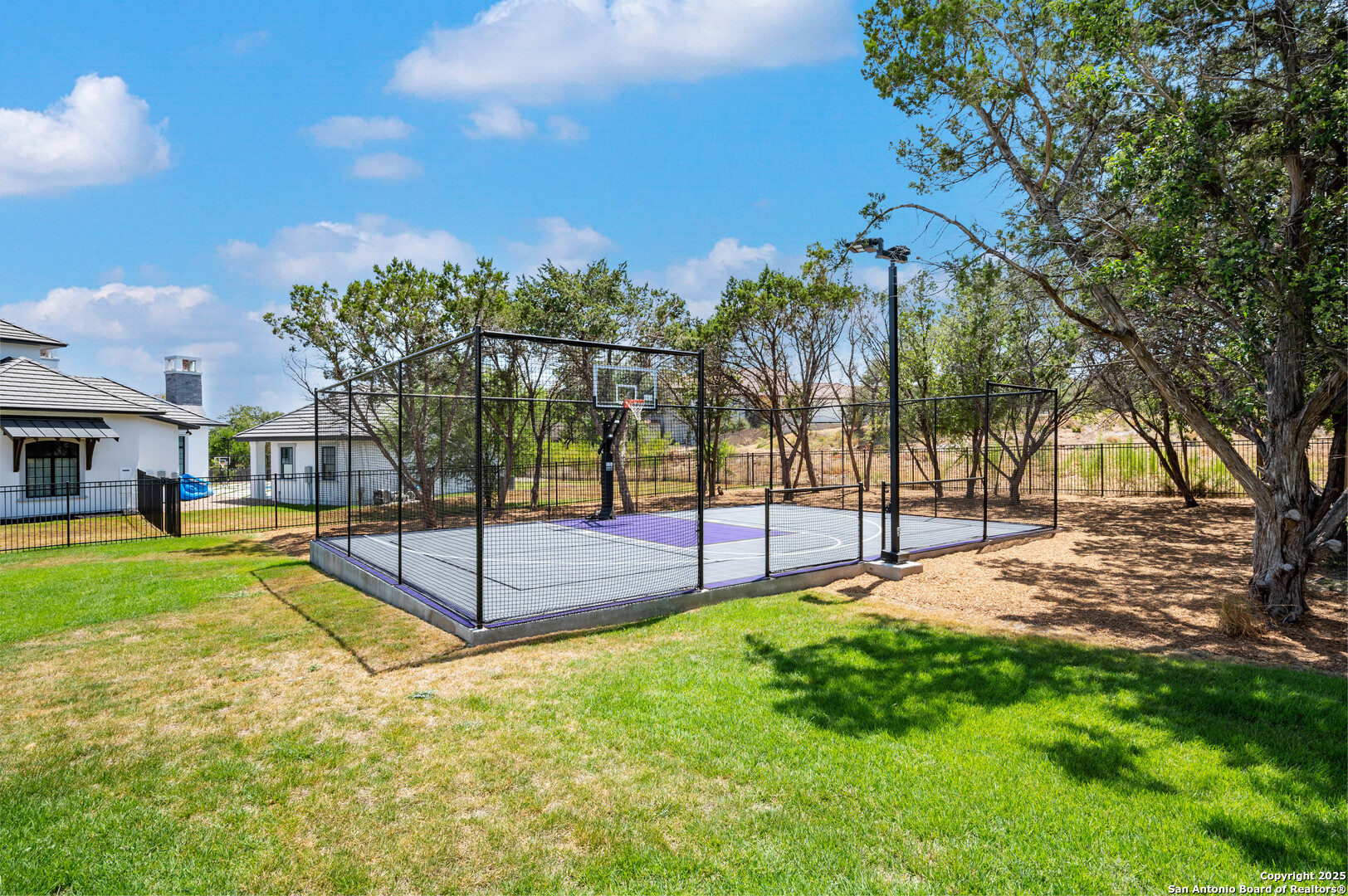 211 Wellesley Hill, SHAVANOPAR, TX, 78231 | 1868970 | Realty Texas LLC