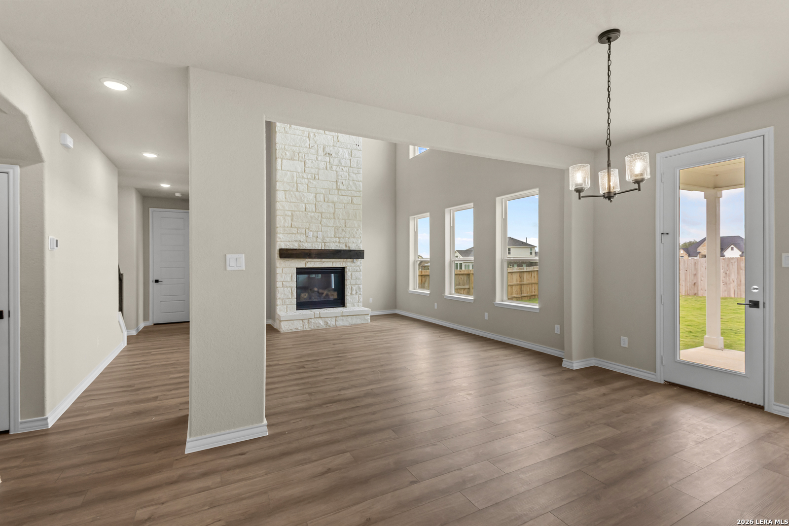 127 Highland Park, Castroville, TX, 78009 | 1877368 | Realty Texas LLC