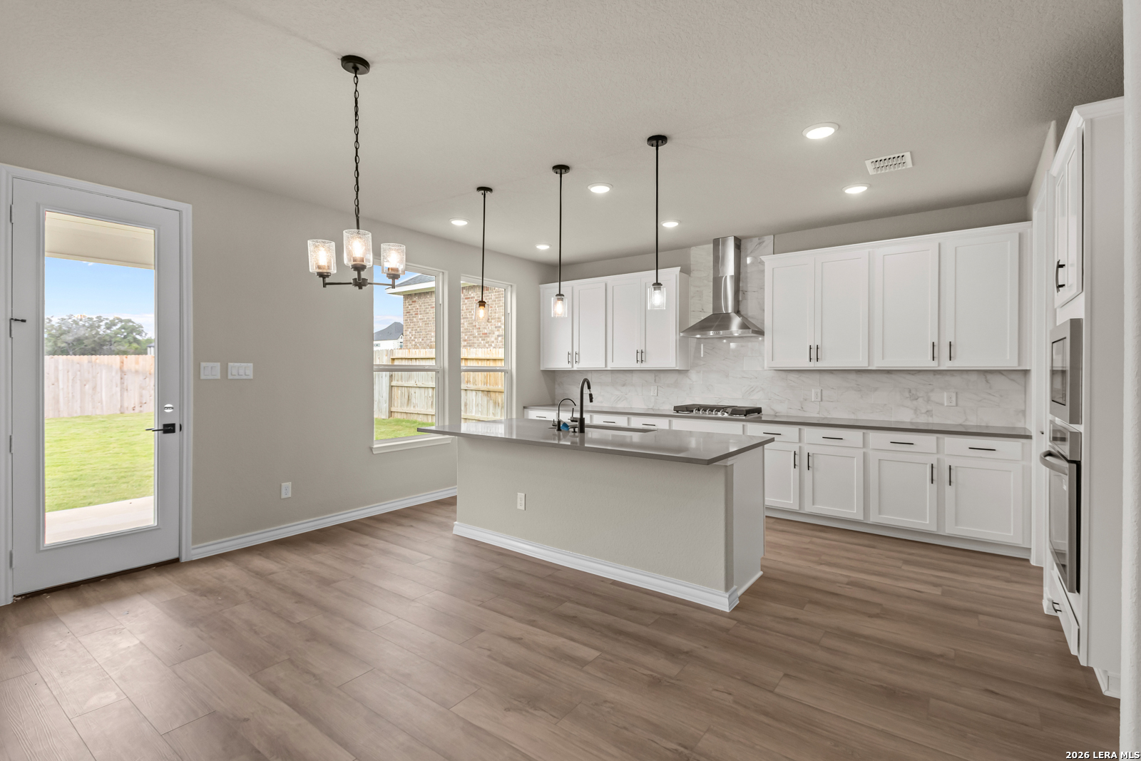 127 Highland Park, Castroville, TX, 78009 | 1877368 | Realty Texas LLC