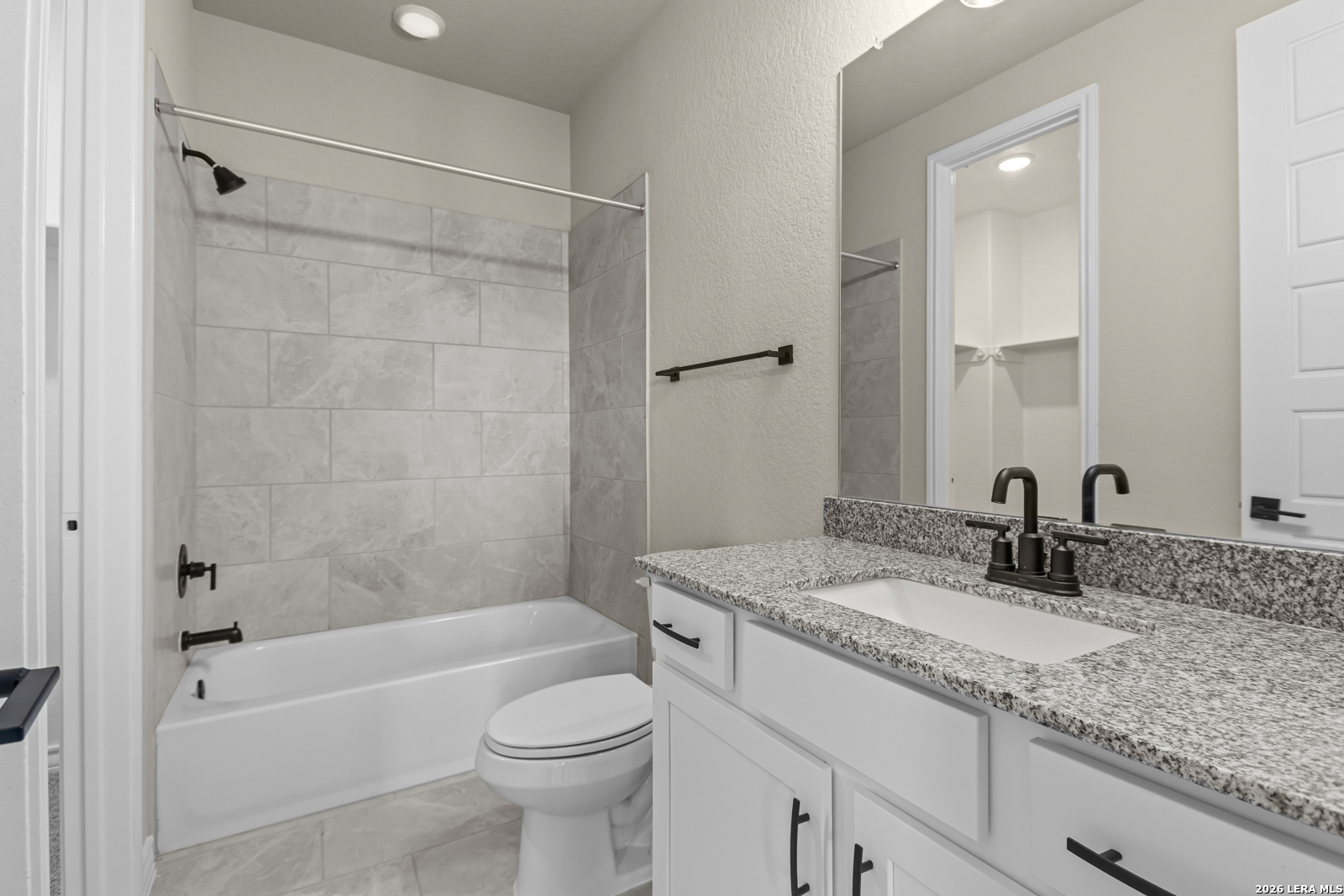 127 Highland Park, Castroville, TX, 78009 | 1877368 | Realty Texas LLC