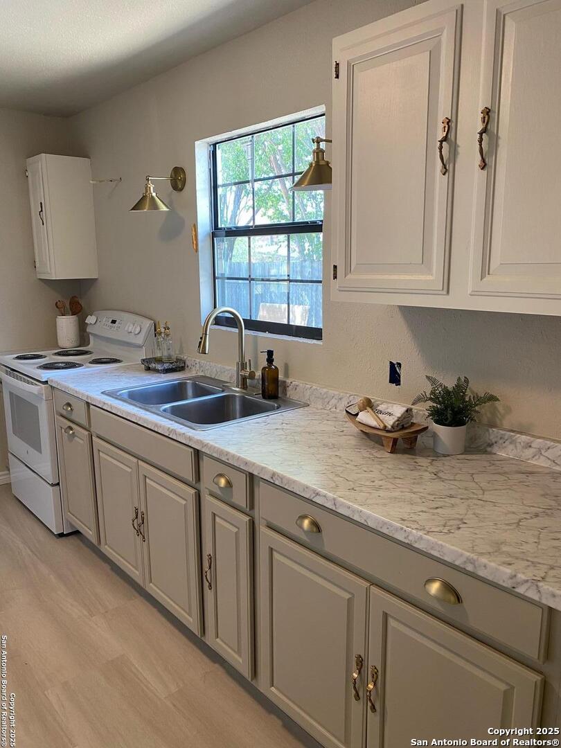 506 S 5th, Carrizo Springs, TX, 78834 | 1877287 | Realty Texas LLC