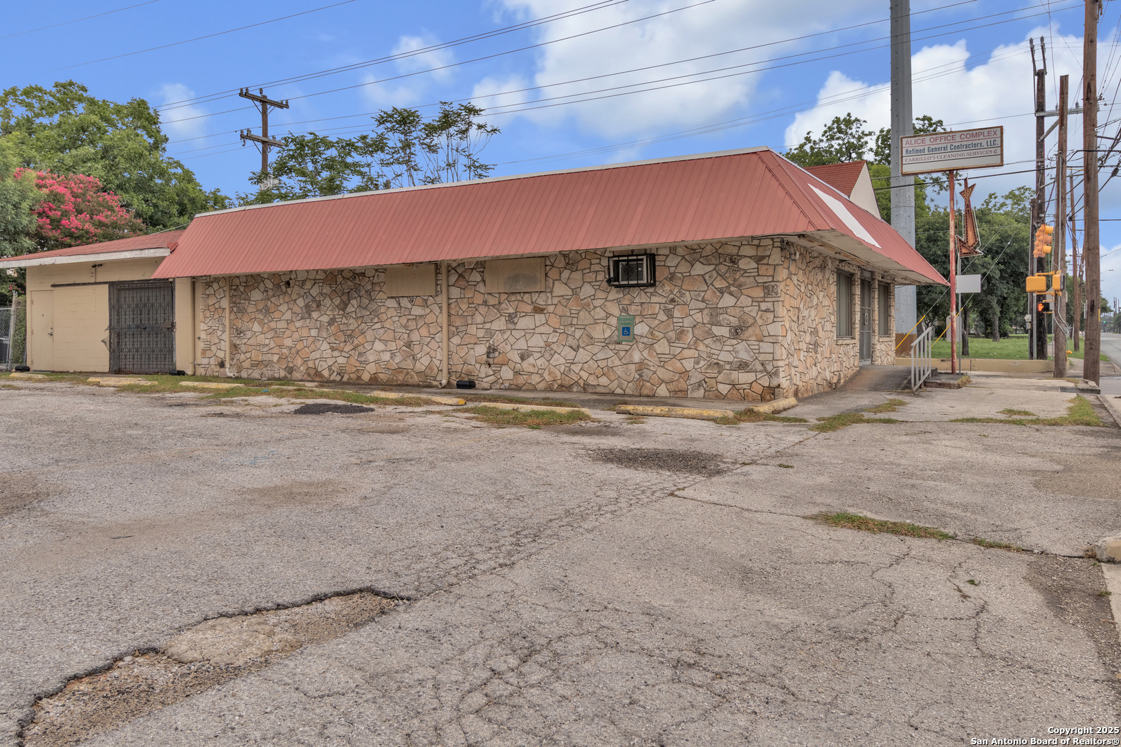 601 CUPPLES RD, San Antonio, TX, 78237 | 1878524 | Realty Texas LLC