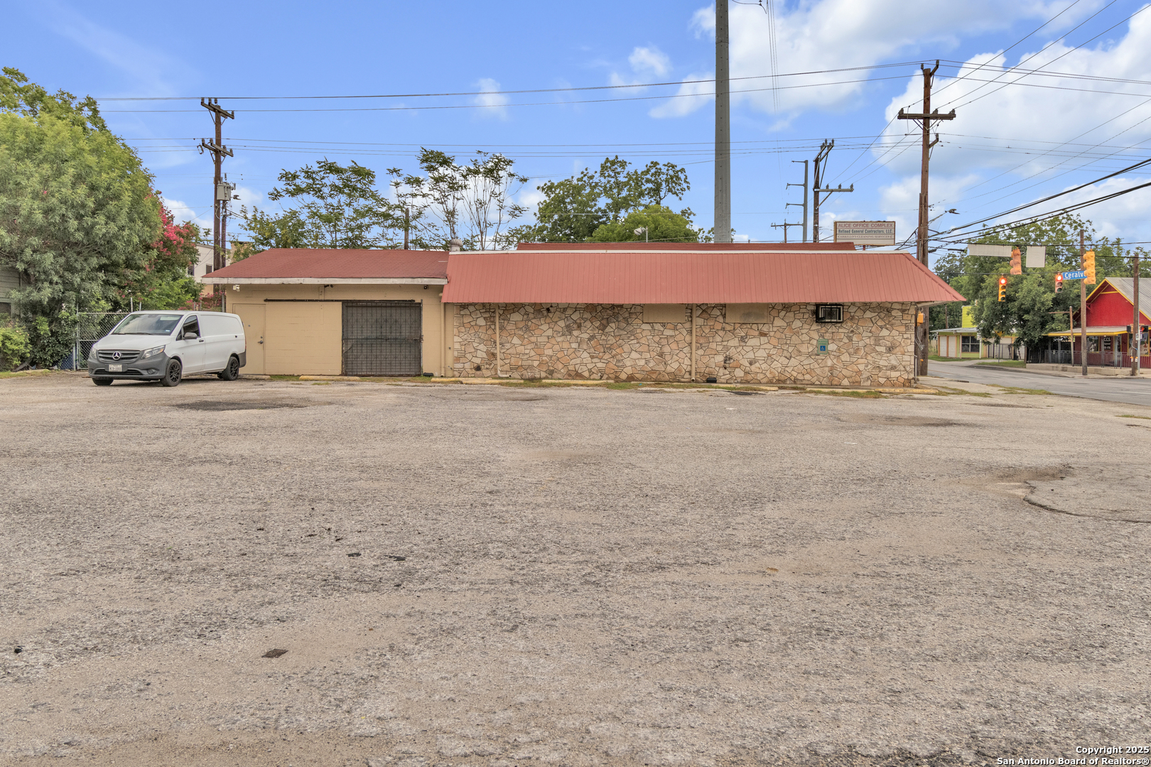 601 CUPPLES RD, San Antonio, TX, 78237 | 1878524 | Realty Texas LLC