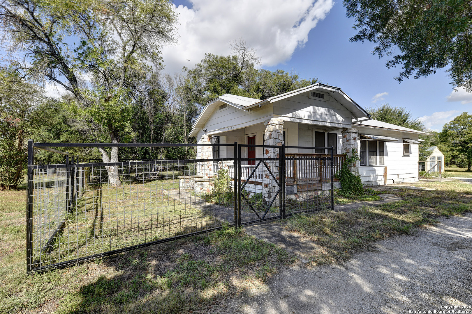1292 N Business 35, New Braunfels, TX, 78130 | 1879093 | Realty Texas LLC