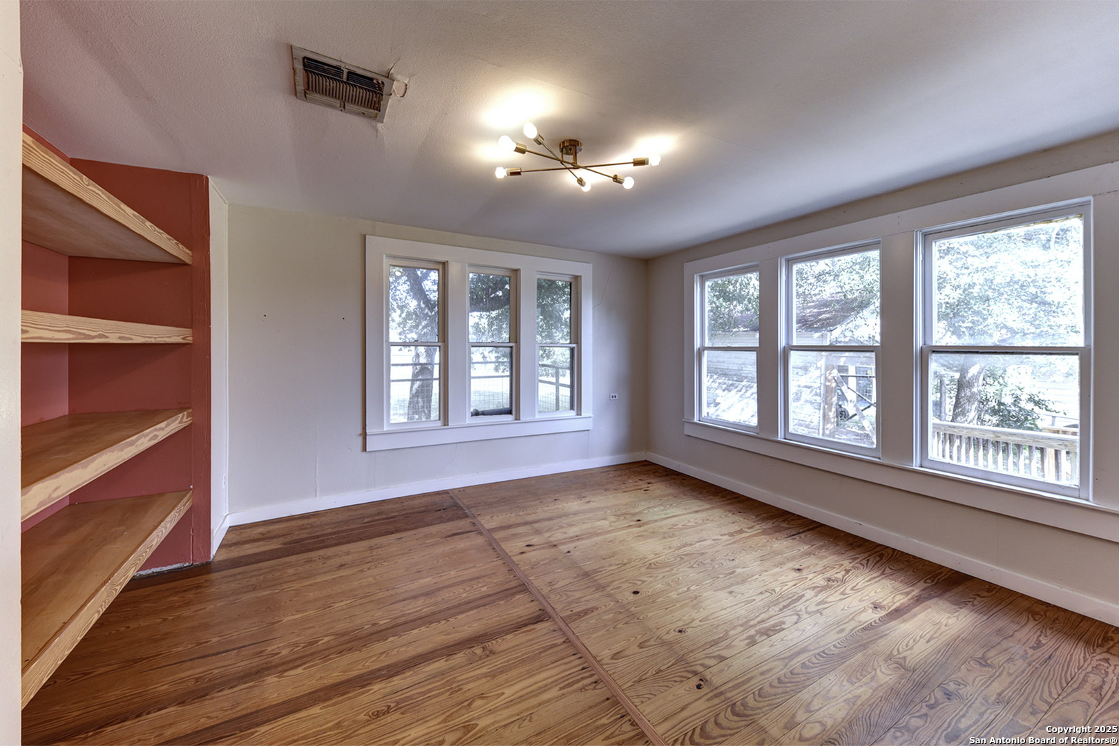 1292 N Business 35, New Braunfels, TX, 78130 | 1879093 | Realty Texas LLC