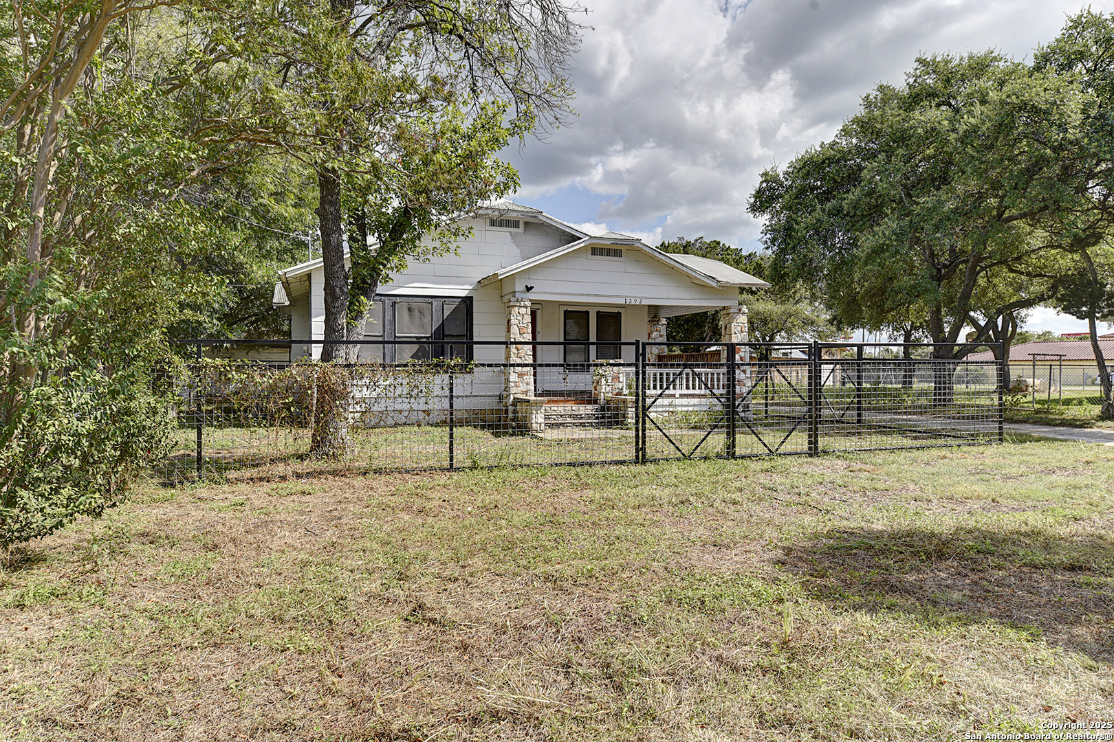 1292 N Business 35, New Braunfels, TX, 78130 | 1879093 | Realty Texas LLC