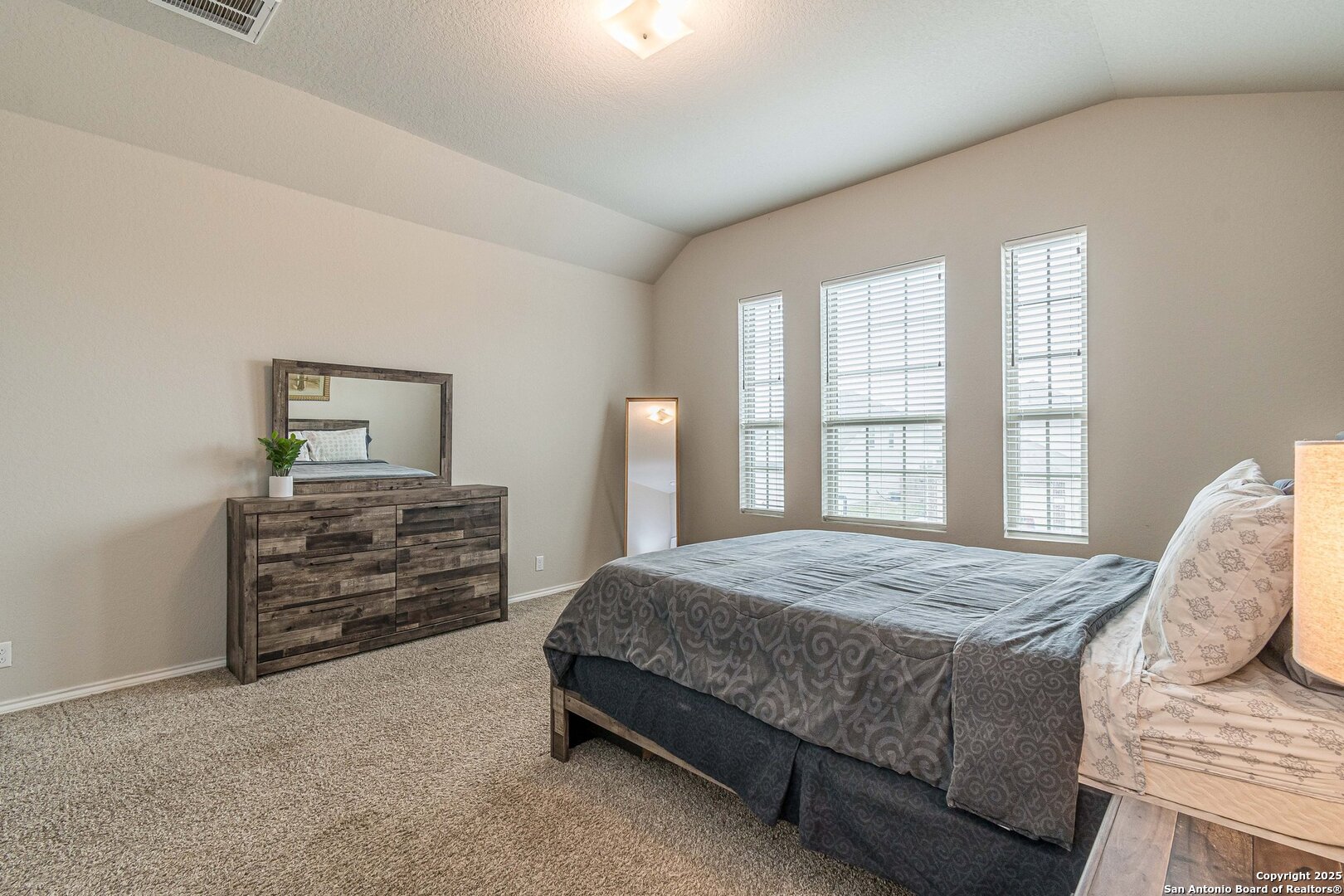 9427 Somers Bend, SANANTONIO, TX, 78211 | 1879603 | Realty Texas LLC