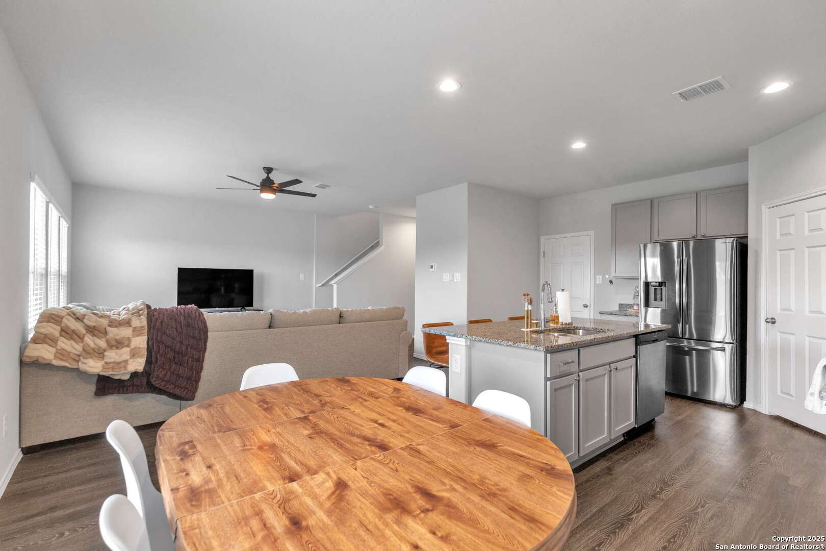 610 Pleasanton Way , San Antonio, TX, 78221 | 1882152 | Realty Texas LLC