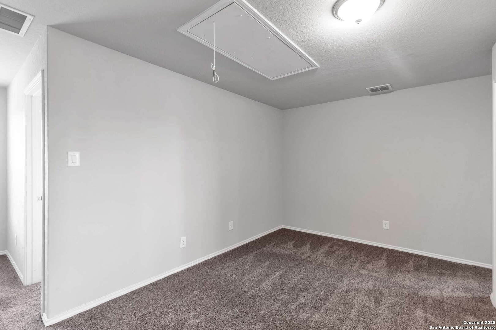 610 Pleasanton Way , San Antonio, TX, 78221 | 1882152 | Realty Texas LLC