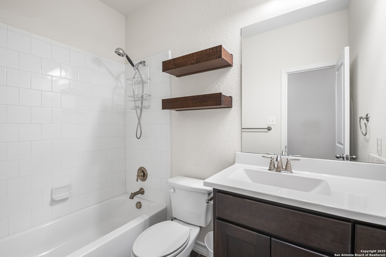 101 Boulder Crk, BOERNE, TX, 78006 | 1878907 | Realty Texas LLC