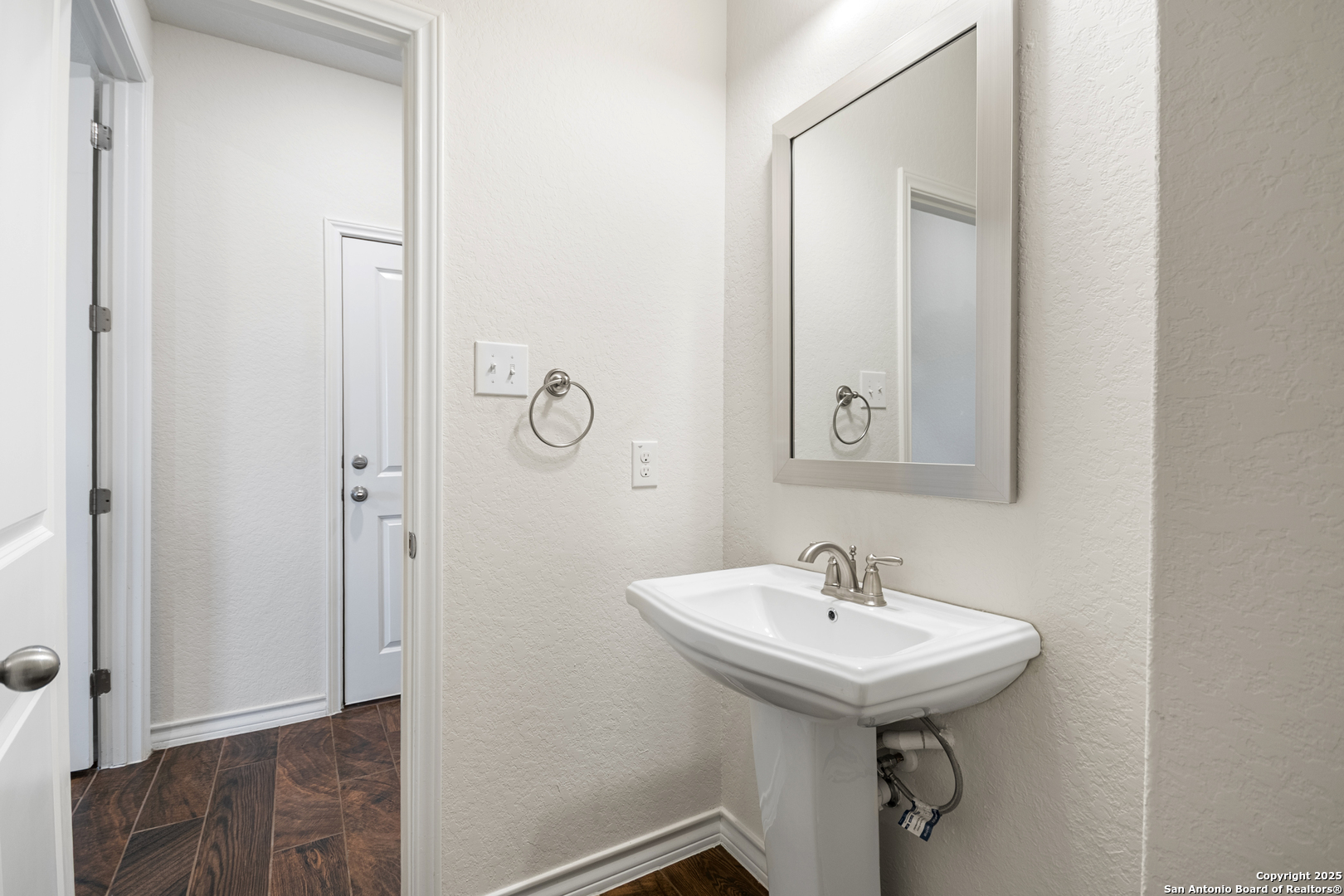 101 Boulder Crk, BOERNE, TX, 78006 | 1878907 | Realty Texas LLC