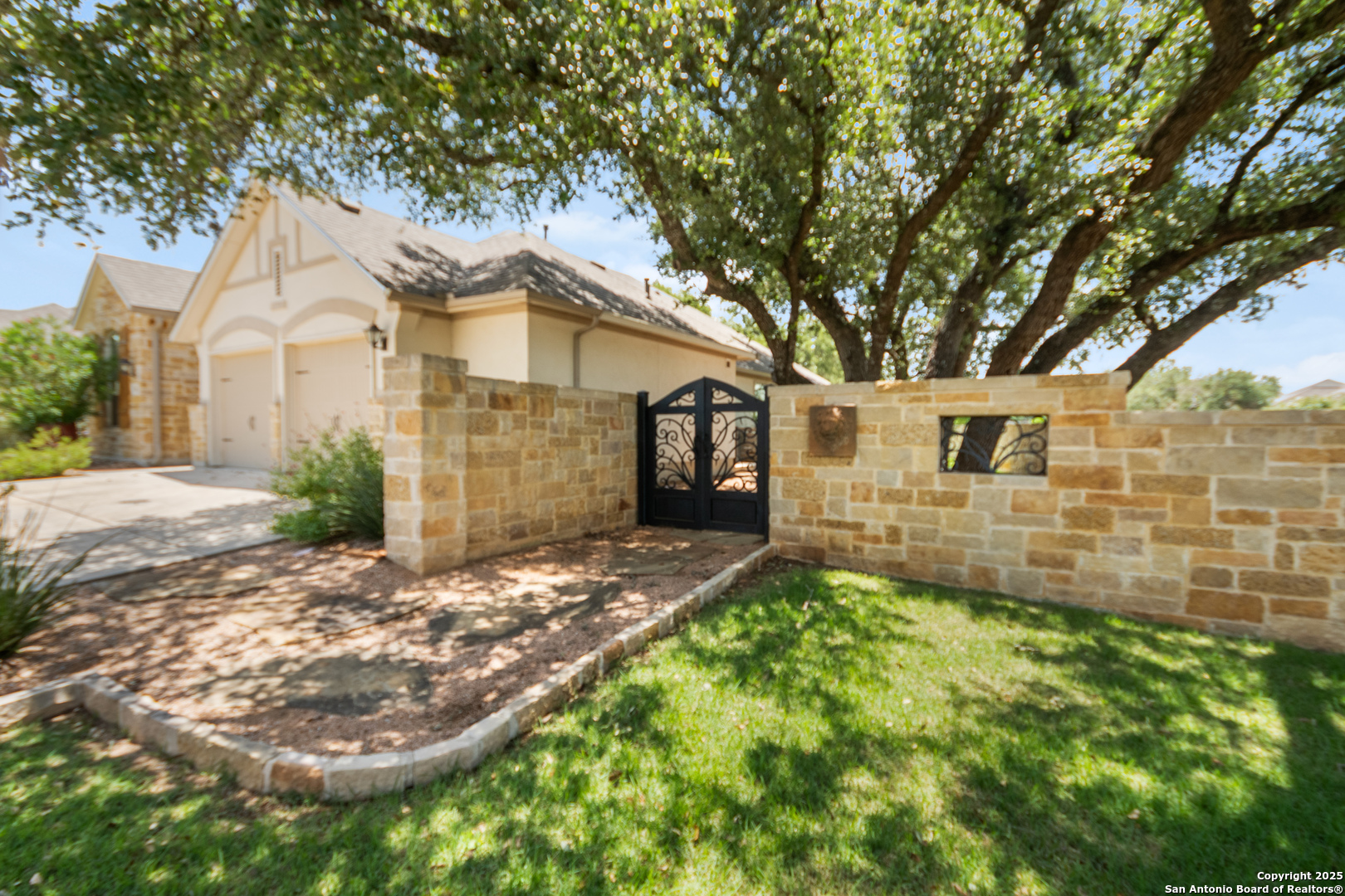 101 Boulder Crk, BOERNE, TX, 78006 | 1878907 | Realty Texas LLC