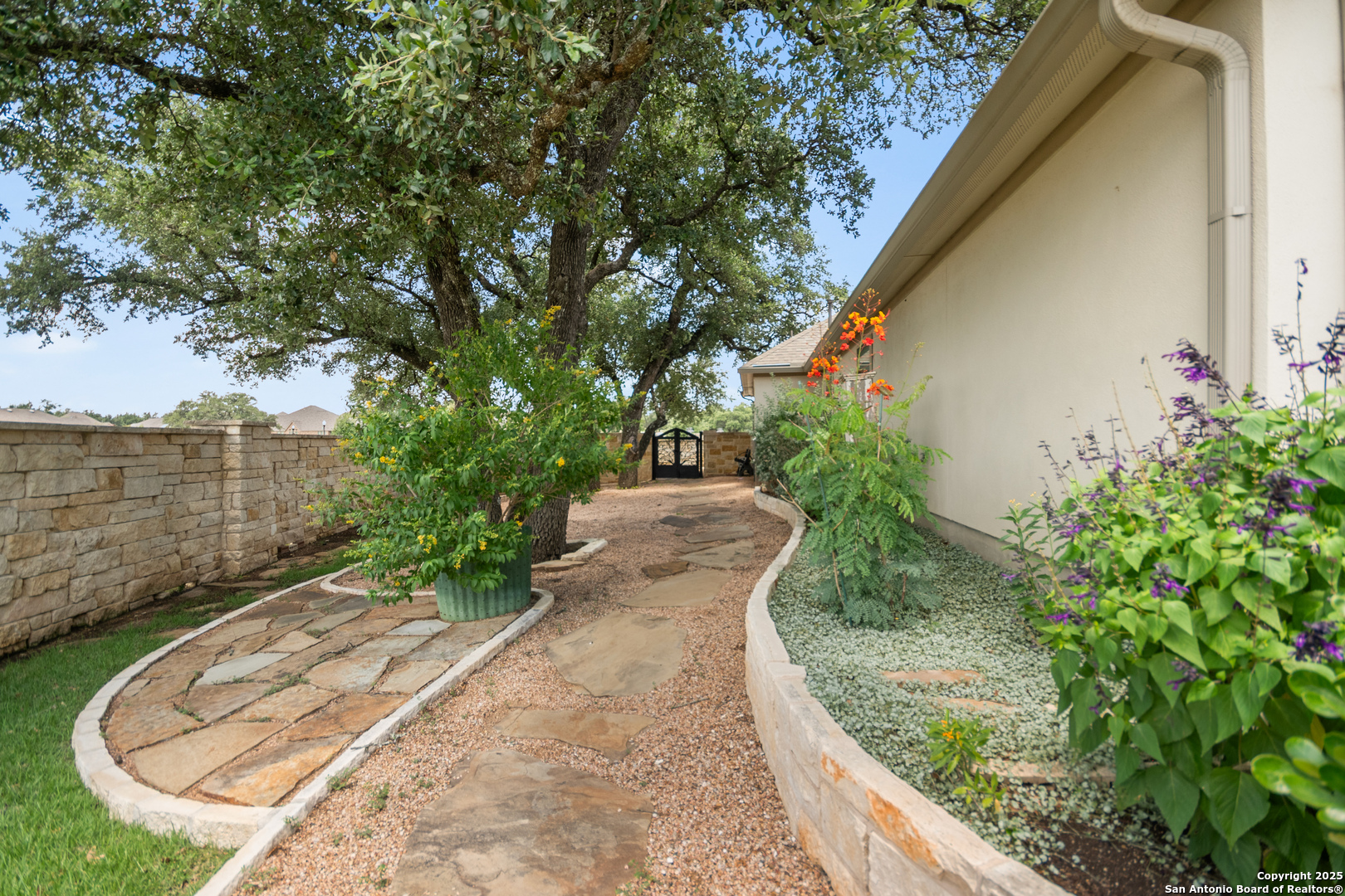 101 Boulder Crk, BOERNE, TX, 78006 | 1878907 | Realty Texas LLC