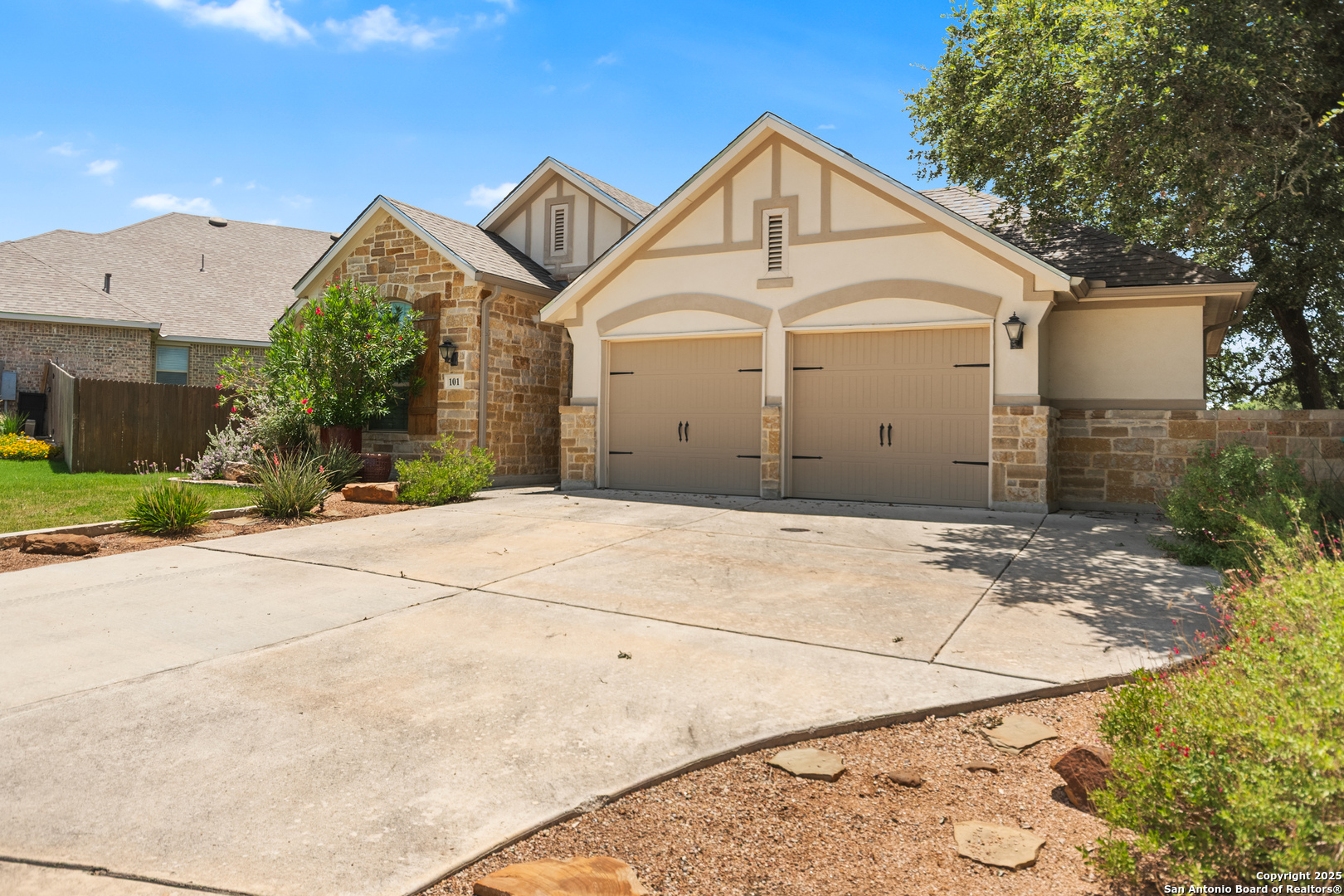 101 Boulder Crk, BOERNE, TX, 78006 | 1878907 | Realty Texas LLC