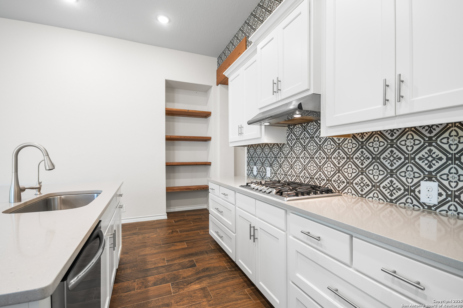 101 Boulder Crk, BOERNE, TX, 78006 | 1878907 | Realty Texas LLC