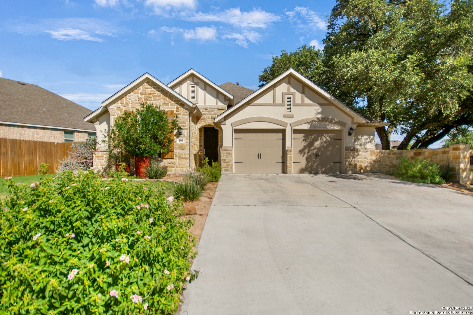 101 Boulder Crk, BOERNE, TX, 78006 | 1878907 | Realty Texas LLC