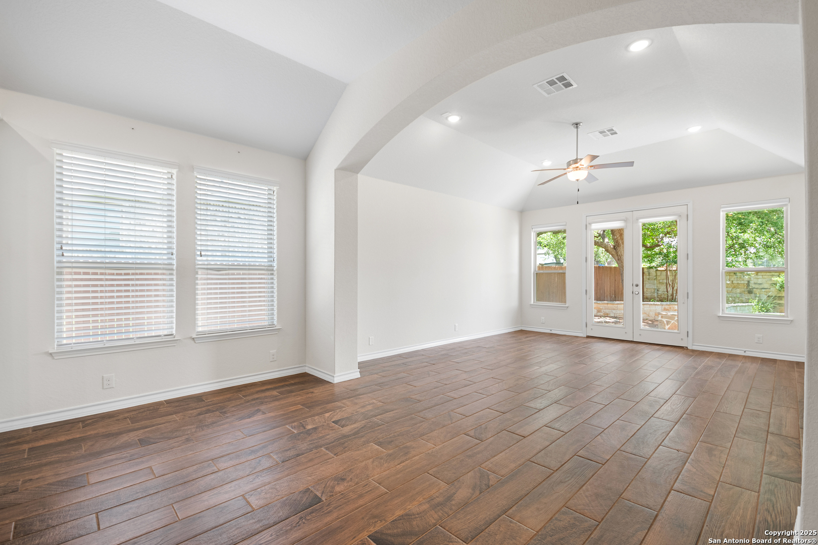 101 Boulder Crk, BOERNE, TX, 78006 | 1878907 | Realty Texas LLC