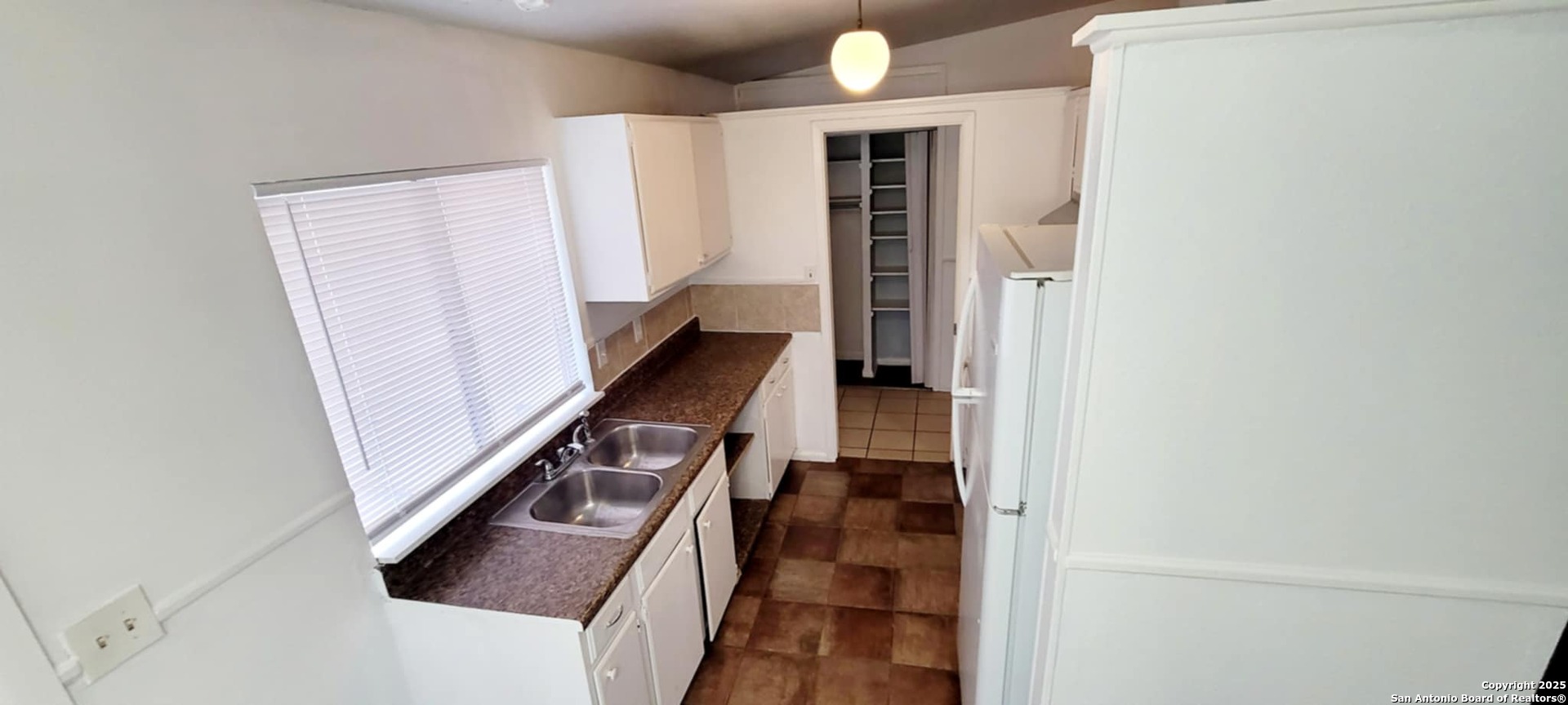 12313 Trailing Oaks, Live Oak, TX, 78233 | 1884129 | Realty Texas LLC