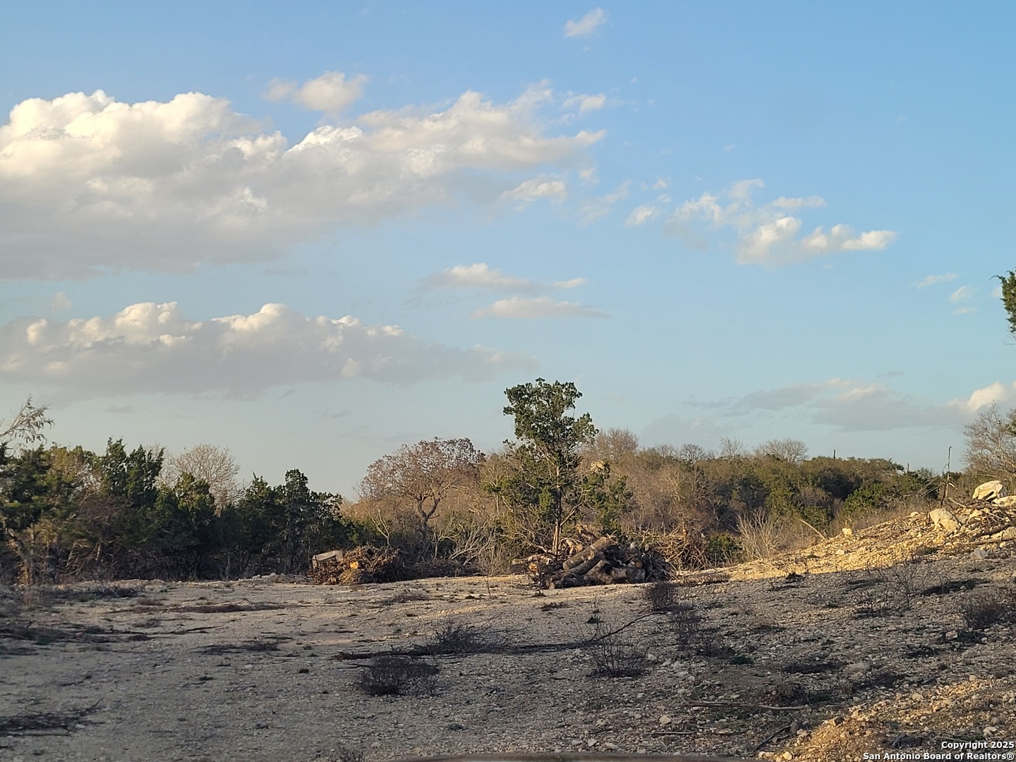 308 Elm Pass, CENTERPOIN, TX, 78010 | 1888392 | Realty Texas LLC