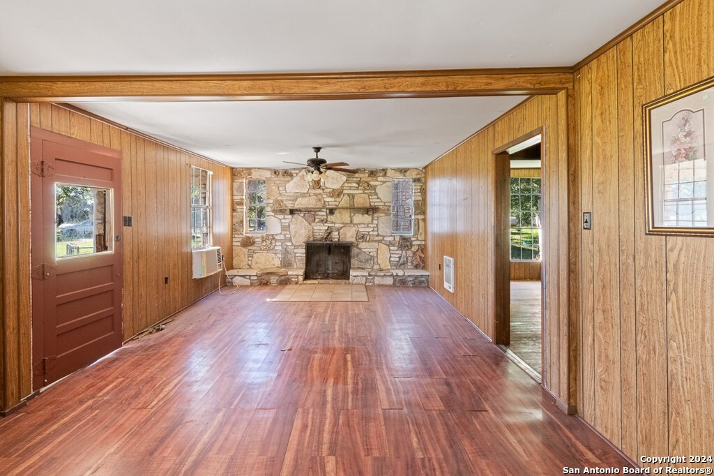 6268 Highway 27, CENTERPOIN, TX, 78010 | 1893893 | Realty Texas LLC