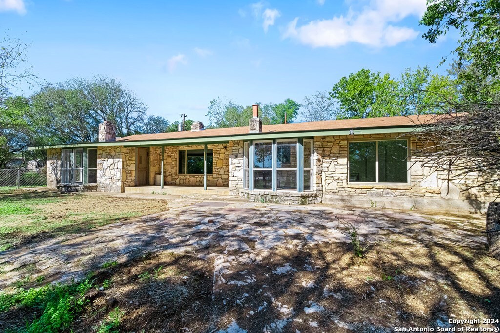 6268 Highway 27, CENTERPOIN, TX, 78010 | 1893893 | Realty Texas LLC