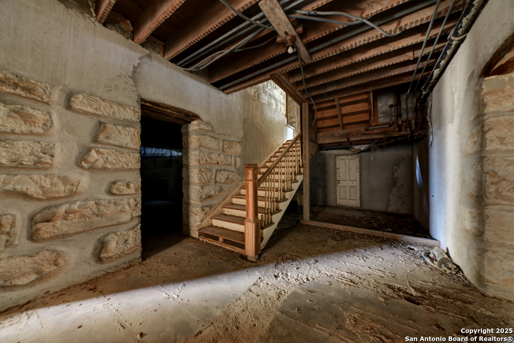 6887 Von Ormy, Von Ormy, TX, 78073 | 1911887 | Realty Texas LLC