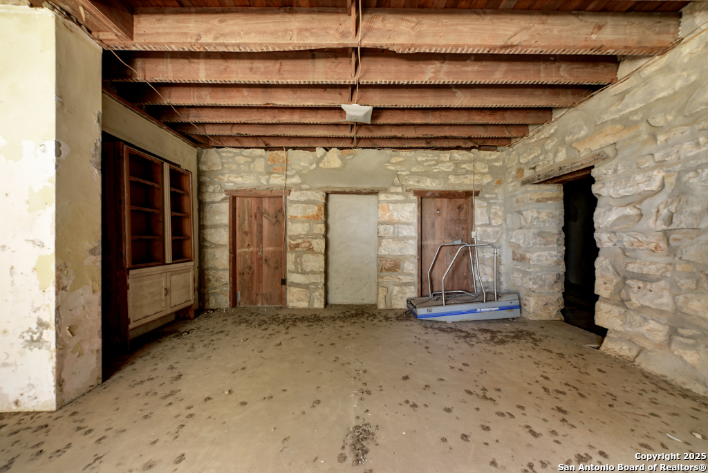 6887 Von Ormy, Von Ormy, TX, 78073 | 1911887 | Realty Texas LLC