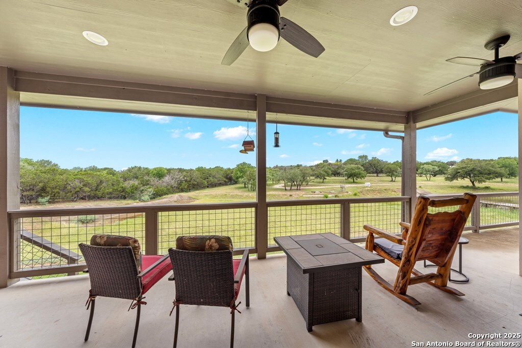2009 Athens Ave., KERRVILLE, TX, 78028 | 1916892 | Realty Texas LLC