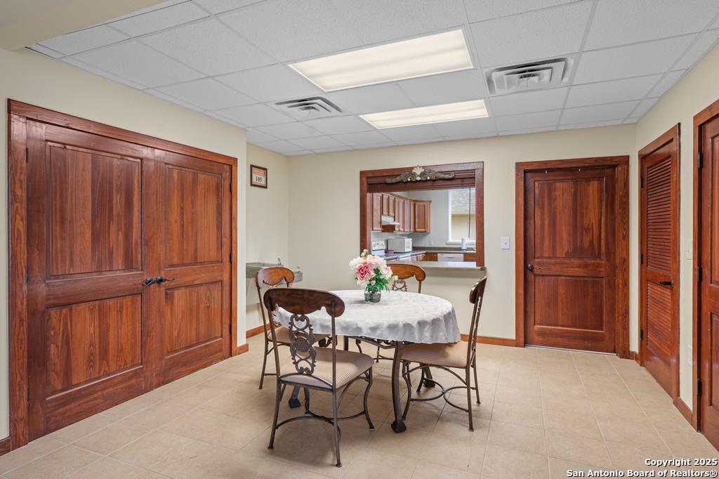 2009 Athens Ave., KERRVILLE, TX, 78028 | 1916892 | Realty Texas LLC