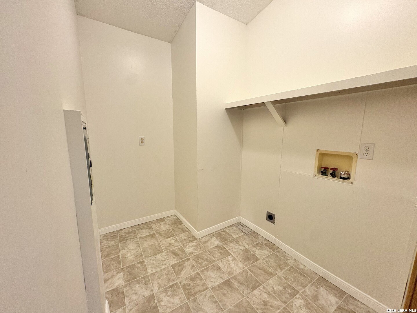 42 Mobile Rd, Cotulla, TX, 78014 | 1921780 | Realty Texas LLC