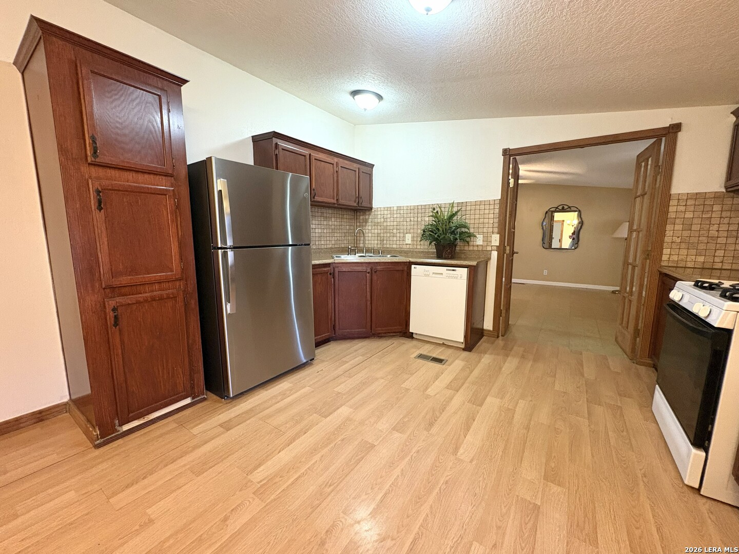 42 Mobile Rd, Cotulla, TX, 78014 | 1921780 | Realty Texas LLC