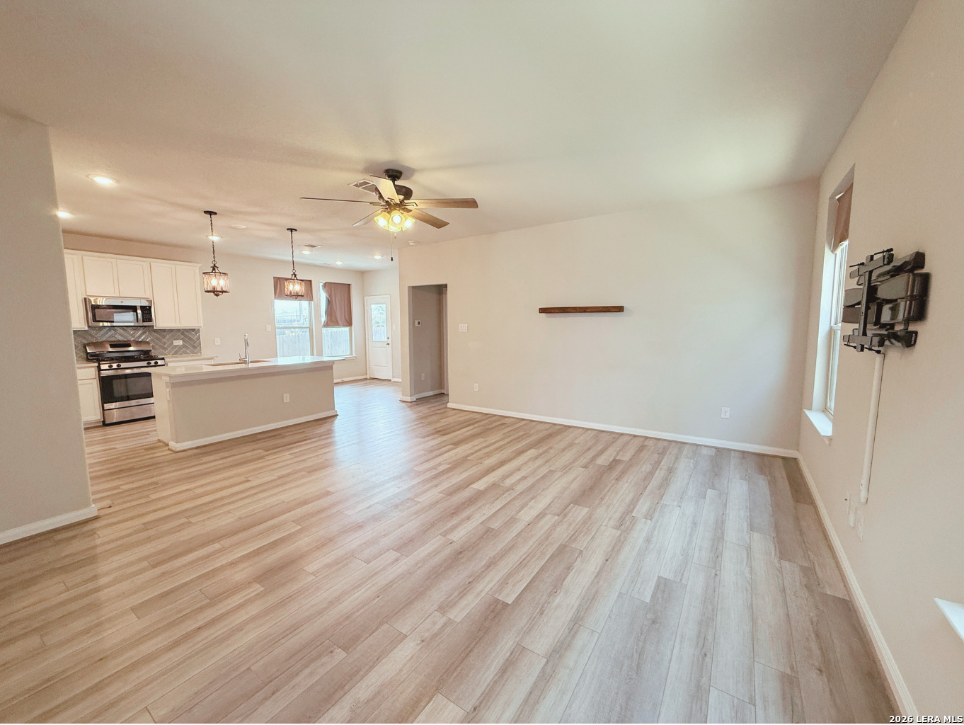 9110 Devils River, Converse, TX, 78109 | 1919094 | Realty Texas LLC