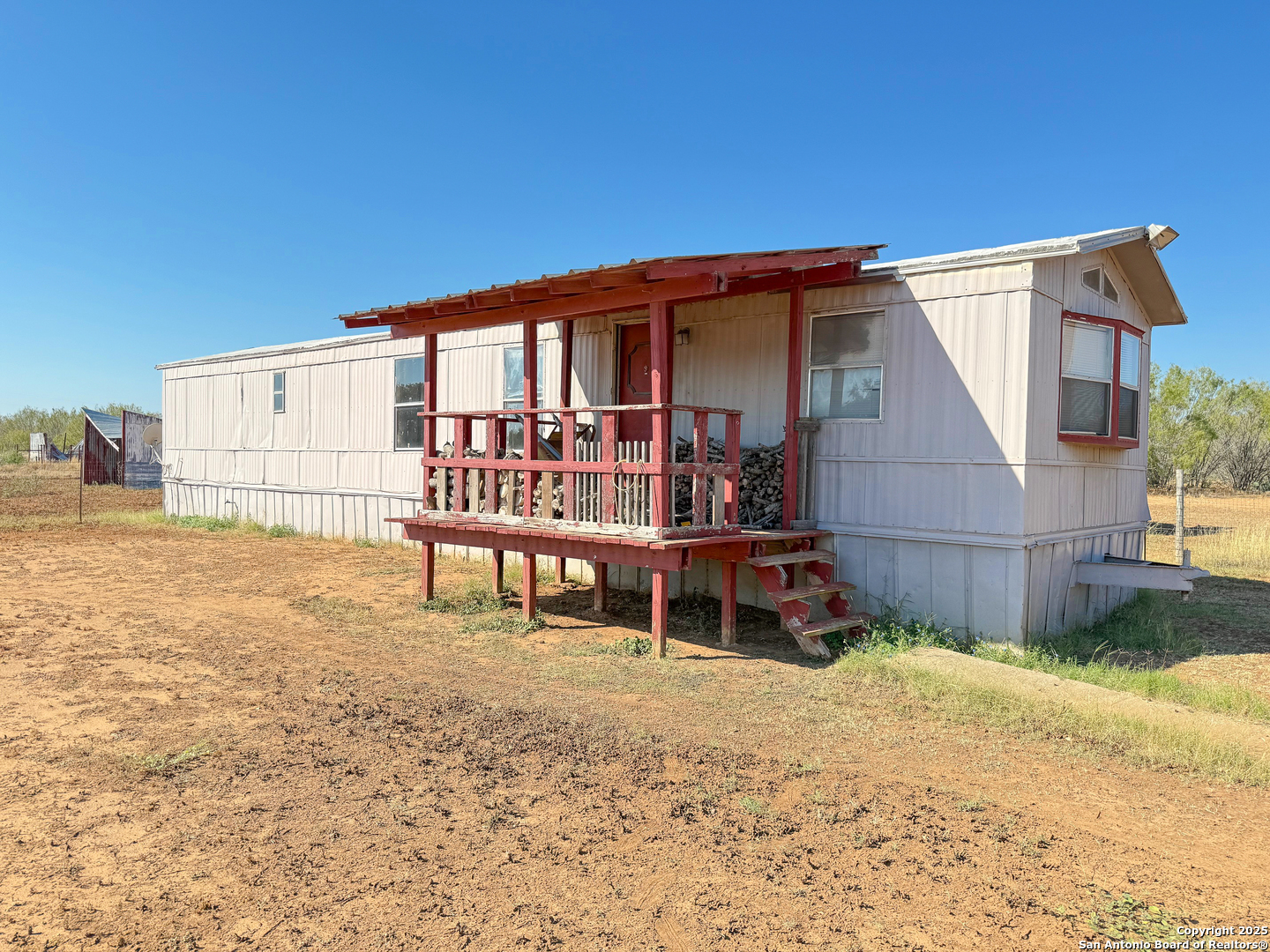 179 PR 6624, Devine, TX, 78016 | 1918433 | Realty Texas LLC