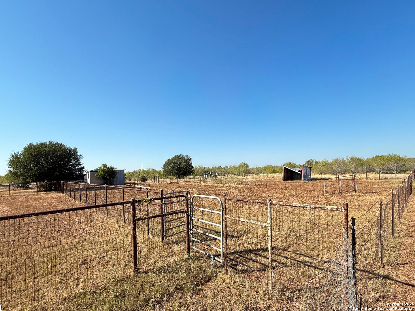 179 PR 6624, Devine, TX, 78016 | 1918433 | Realty Texas LLC
