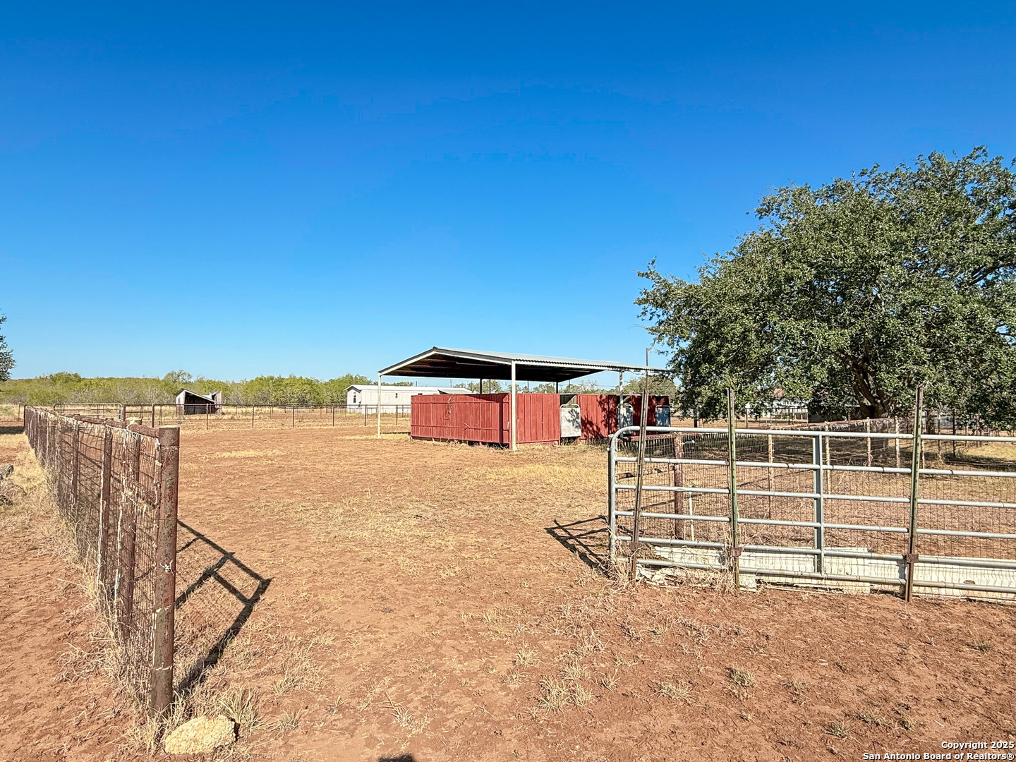 179 PR 6624, Devine, TX, 78016 | 1918433 | Realty Texas LLC