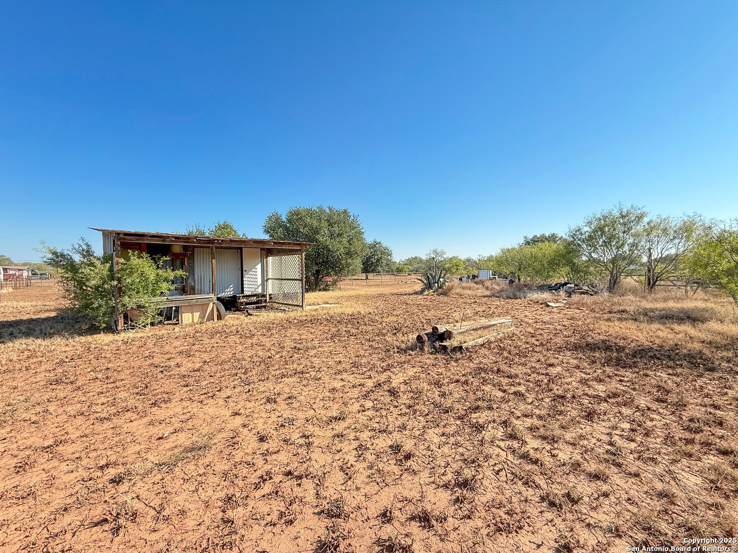 179 PR 6624, Devine, TX, 78016 | 1918433 | Realty Texas LLC