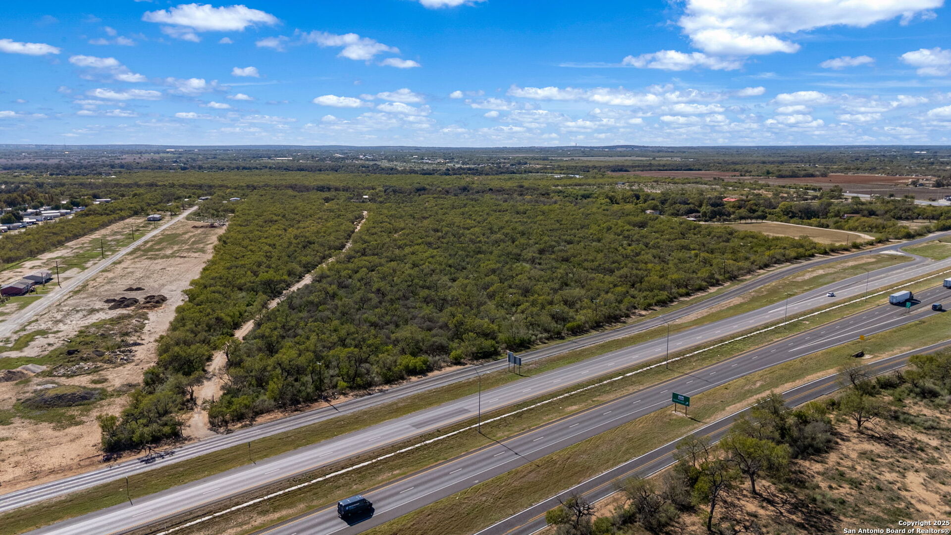 14350 Interstate 35, Von Ormy, TX, 78073 | 1919831 | Realty Texas LLC