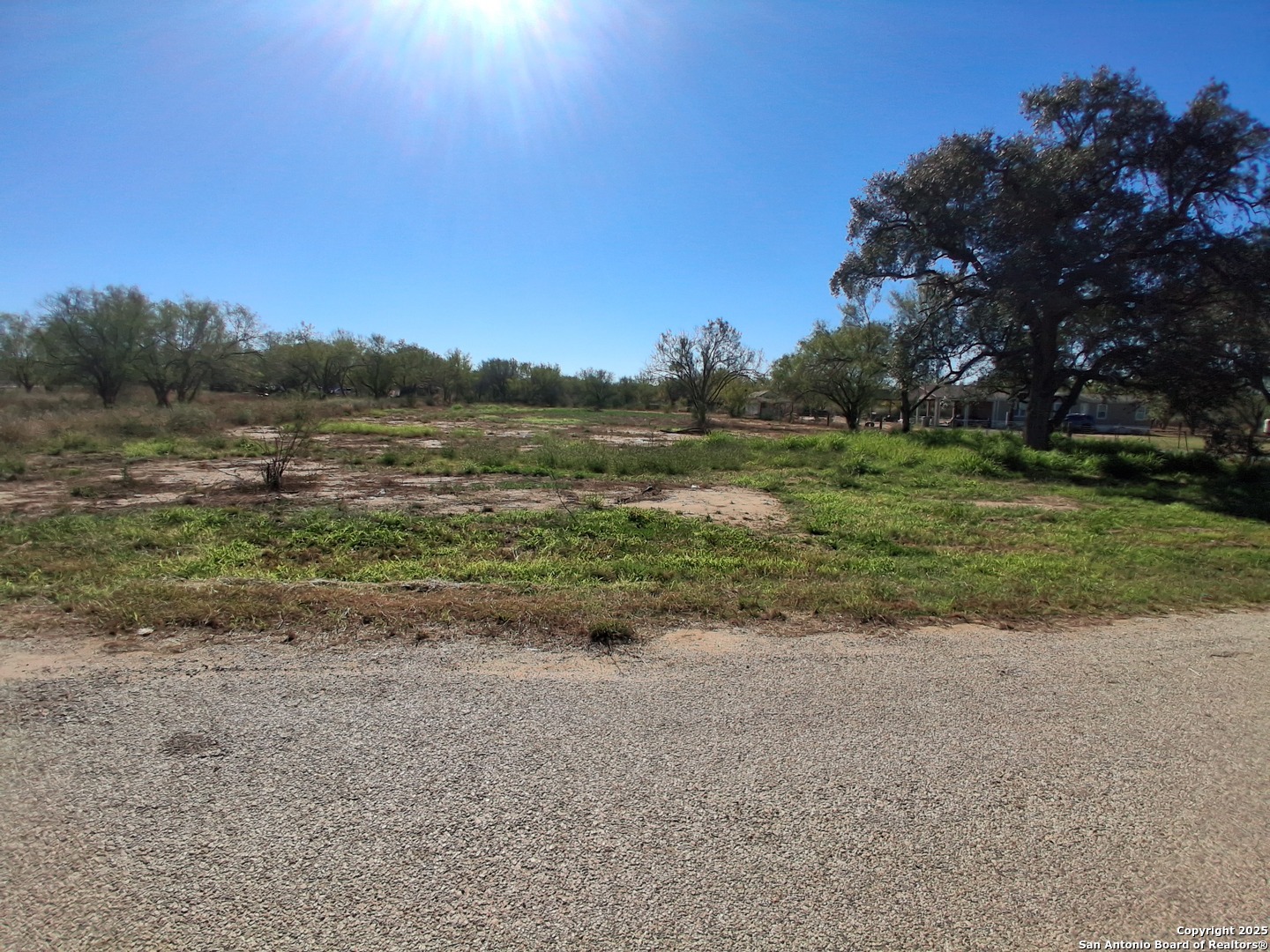 105 County Road 2671, Devine, TX, 78016 | 1928409 | Realty Texas LLC