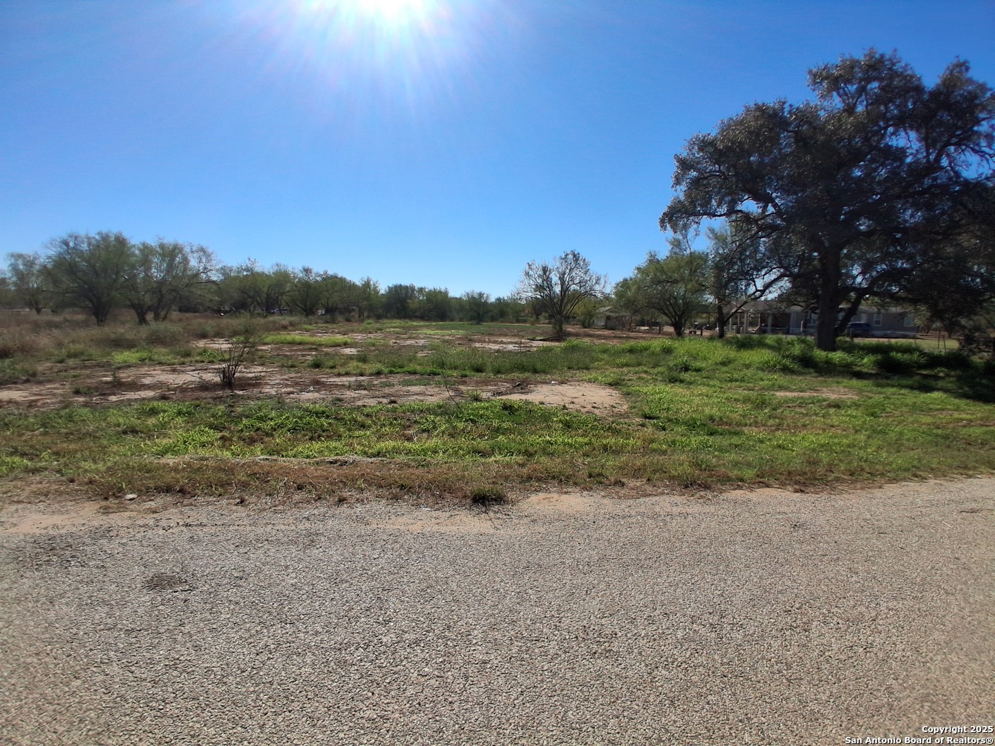 105 County Road 2671, Devine, TX, 78016 | 1928409 | Realty Texas LLC
