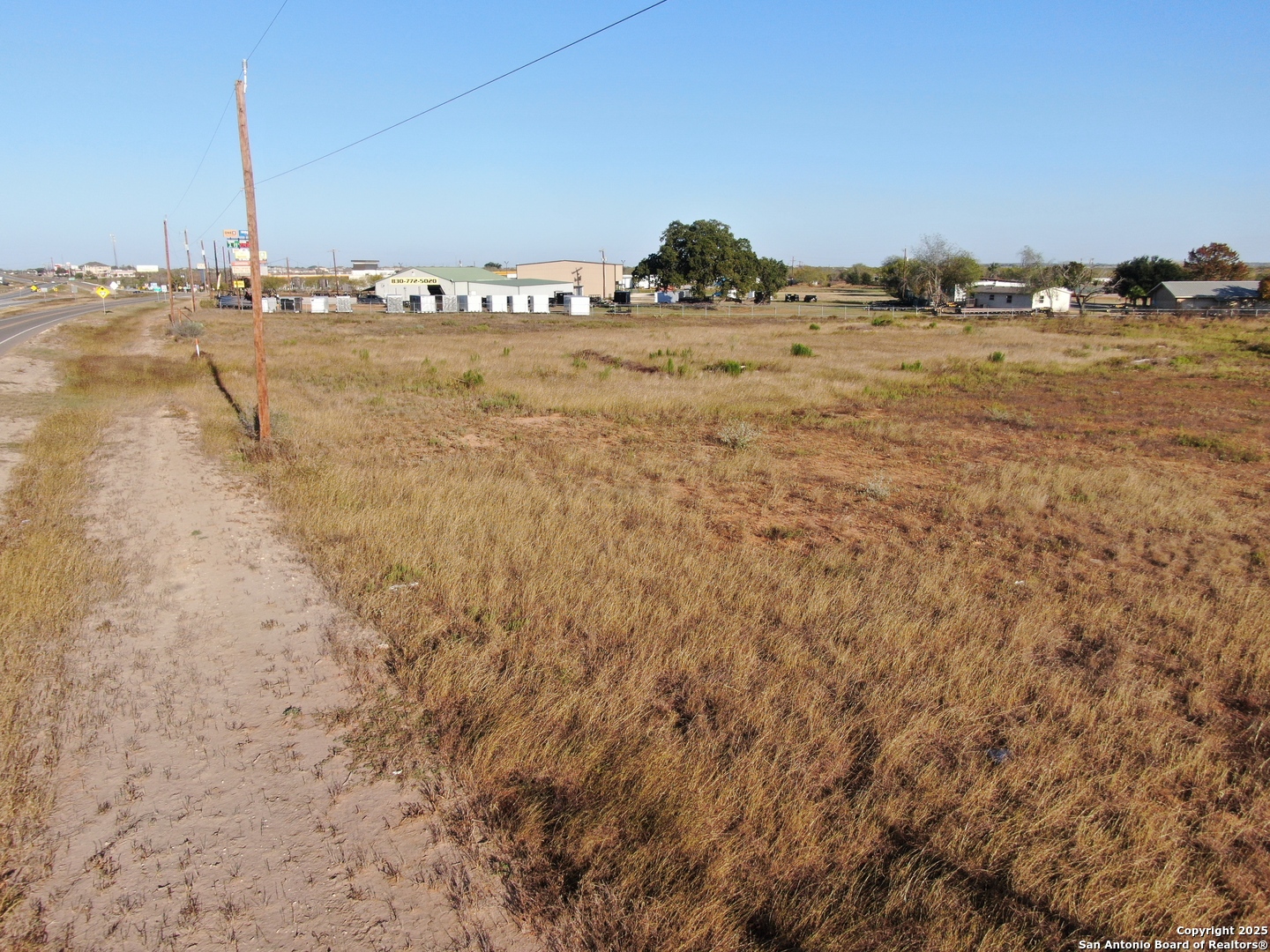 00 Ih 35, Lytle, TX, 78052 | 1929967 | Realty Texas LLC
